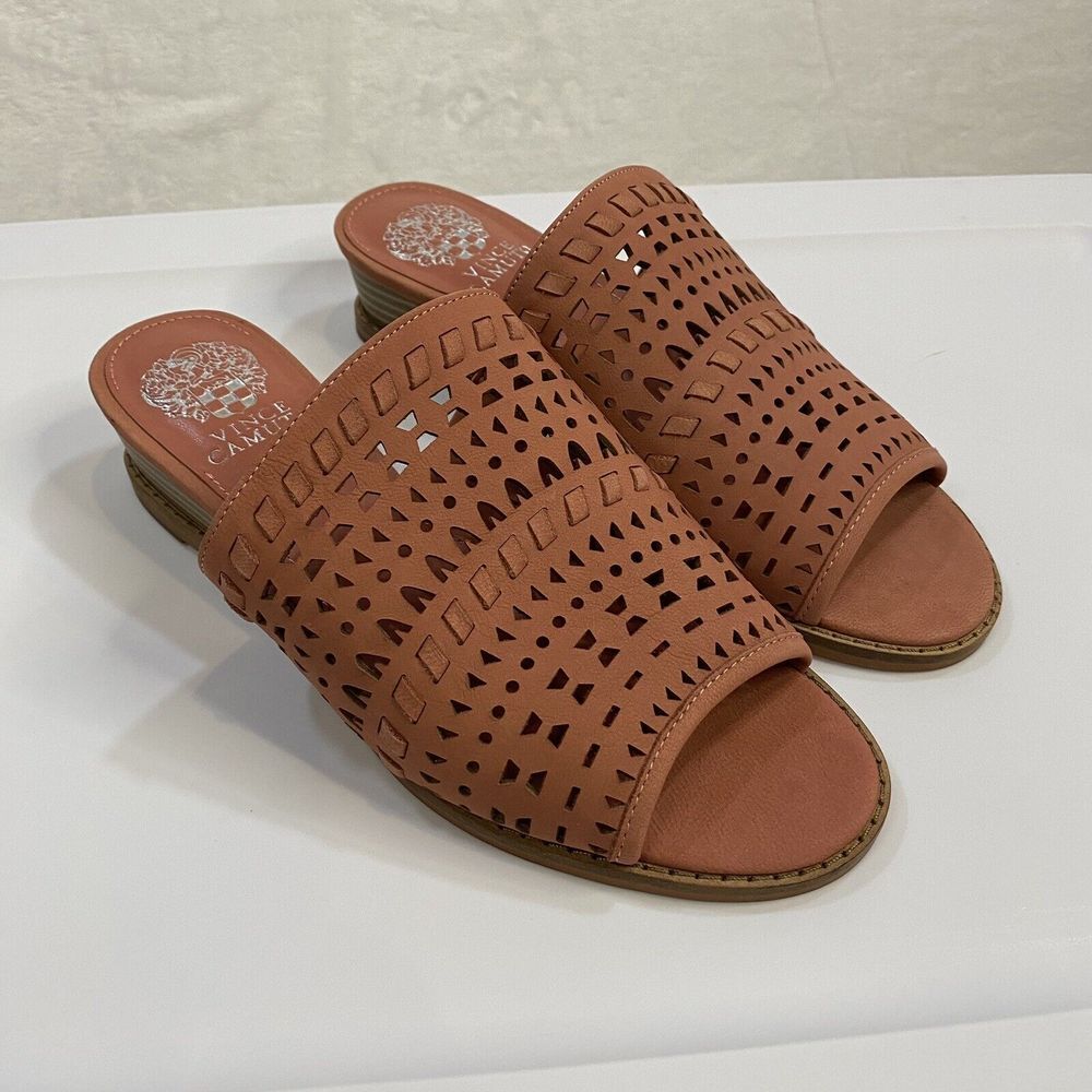 Vince‎ Camuto Leather Wedge Slide Wide Sandals Sushi 8 Wide NWOT